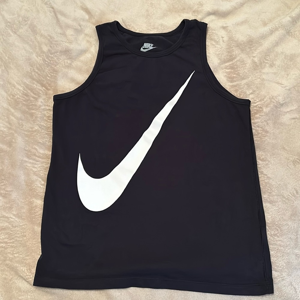 🔥EUC Nike tank top🔥